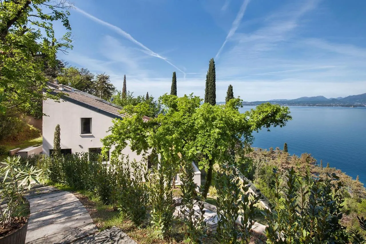 Villa Brancolino Garda  Garda (Verona)
